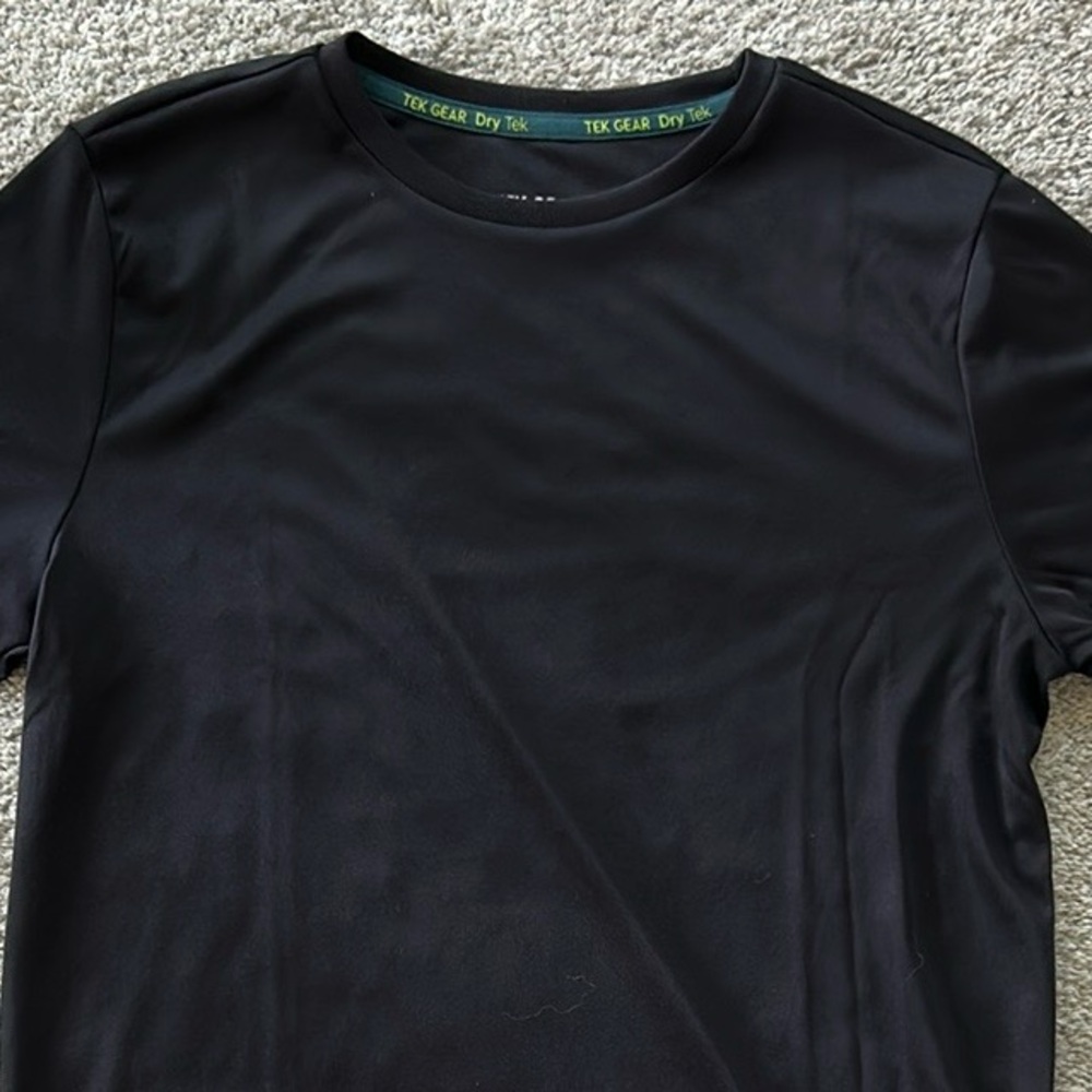 Tek Gear Boys Black Athletic Shirt - Picture 2 of 4